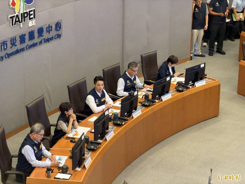 連放4天!台北市宣布停班停課 蔣萬安赴應變中心開會