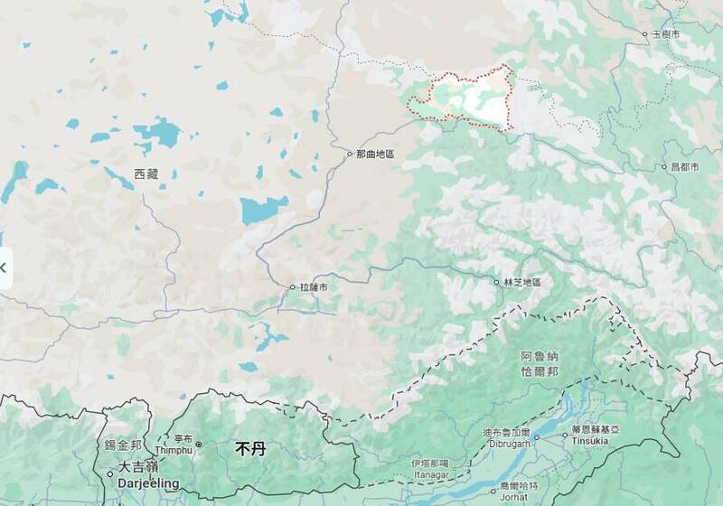 西藏那曲市巴青縣(紅虛線處)發生規模7地震,震源深度10公里。(擷取自Google Maps)