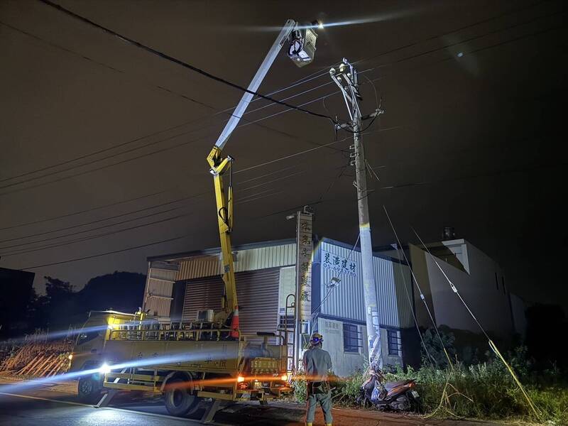 薔琵颱風發威!雲林已通報61件災情 近3000戶停電