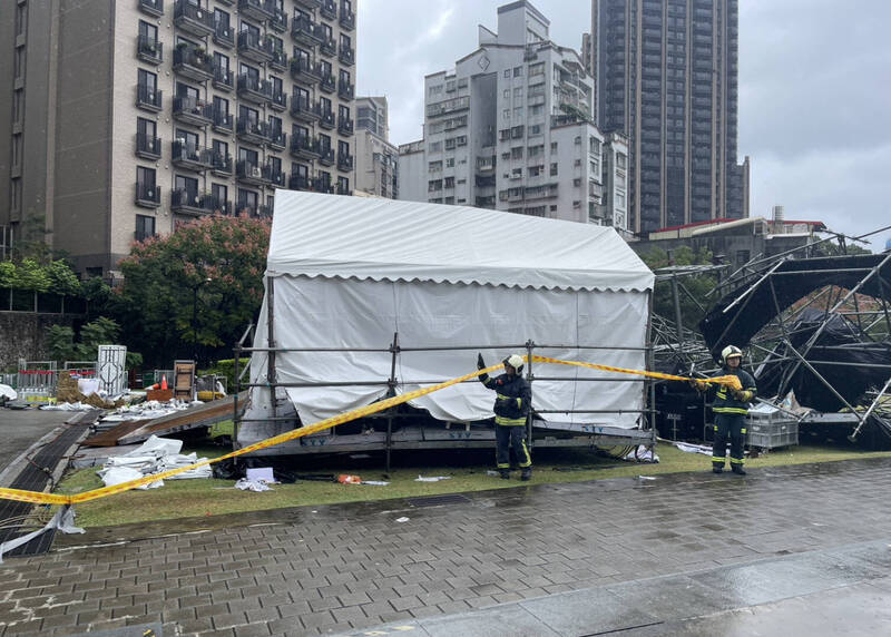 薔琵颱風強風驚人!北投溫泉季舞台被吹垮 警方急封鎖現場