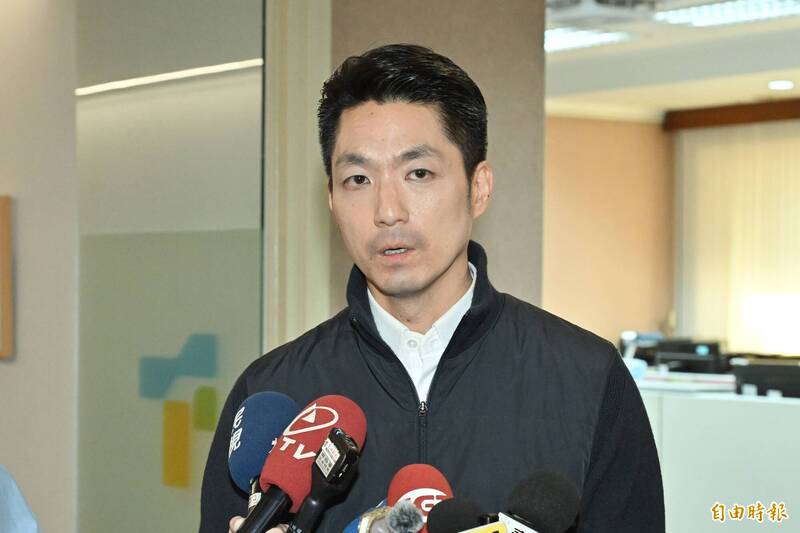 蔣萬安愛用贅詞?作文老師直言「直接破題、少講廢話」 網敲碗快去上課