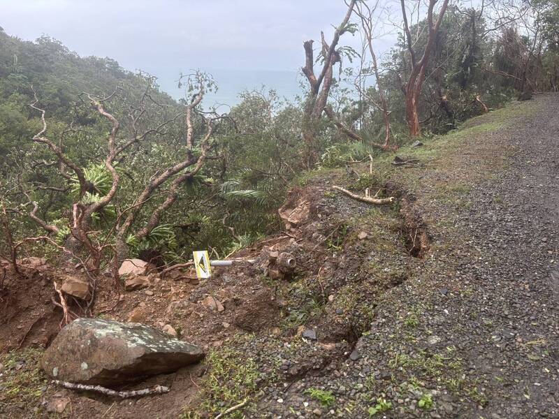 薔琵重創草嶺古道 全線步道即日起封閉