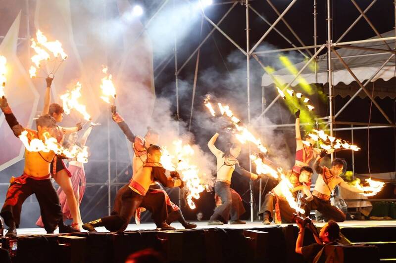 火神祭、浪人祭首度跨界 漁光島白天聽團、晚上看火舞 國際卡司連演3天