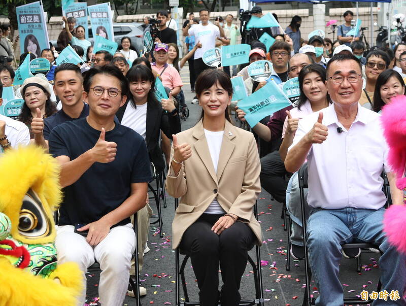 藍白合為吳亞倫站台 李四川:一起支持民眾黨候選人進議會打拼