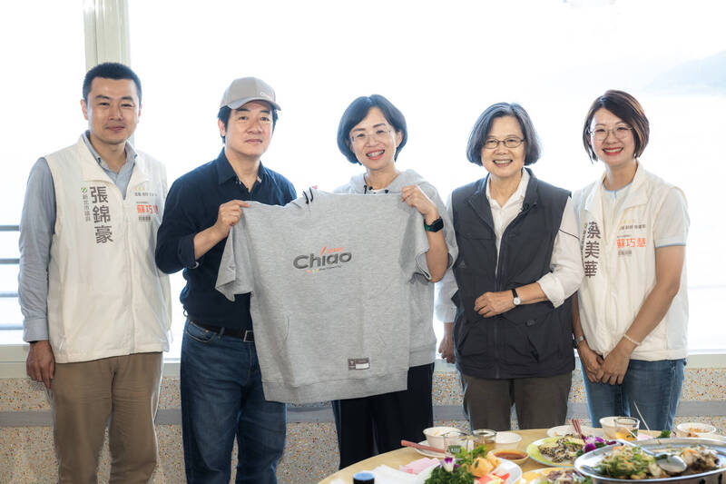 「與CHIAO同行帽T」要寄送囉!蘇巧慧揪粉絲穿上出門應援、分享穿搭照