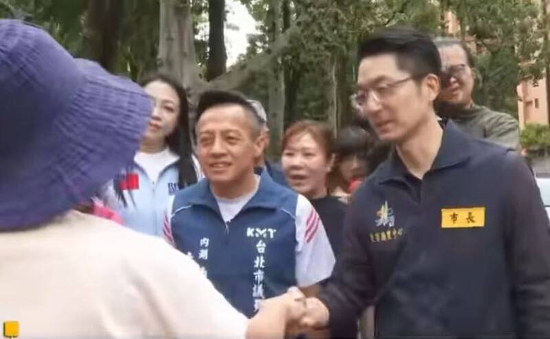 民眾向蔣萬安陳情不便 藍營喊「爭取發2萬」記者看不下去爆笑對話曝