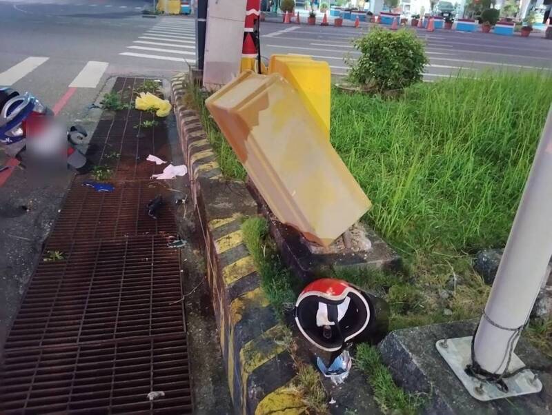 花蓮婦騎車自撞交通島骨折 快篩驗出安非他命陽性