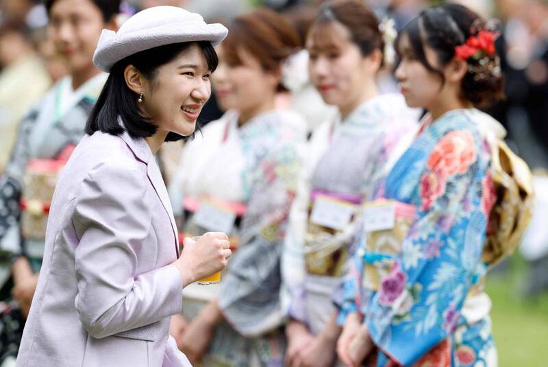 阻斷愛子公主繼位路!日修法引進舊宮家男系 漫畫家怒告高市政府違憲