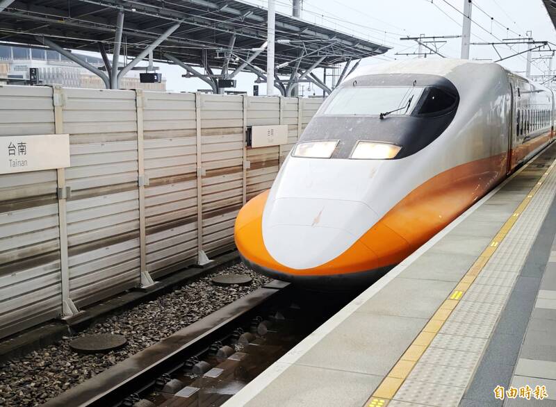 絕命終結站?井女落軌避開列車 仍逃不過死劫