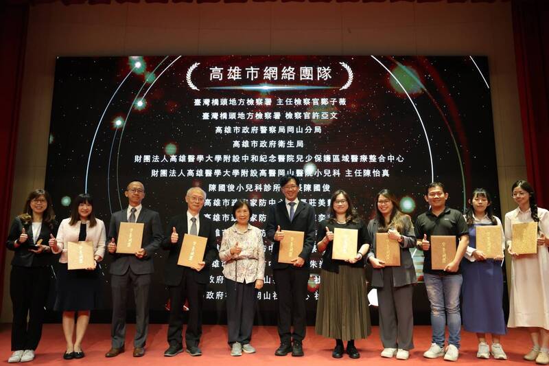 男嬰暴瘦藏虐童慘劇!檢警醫社跨界揭真相 同獲「菁網獎」