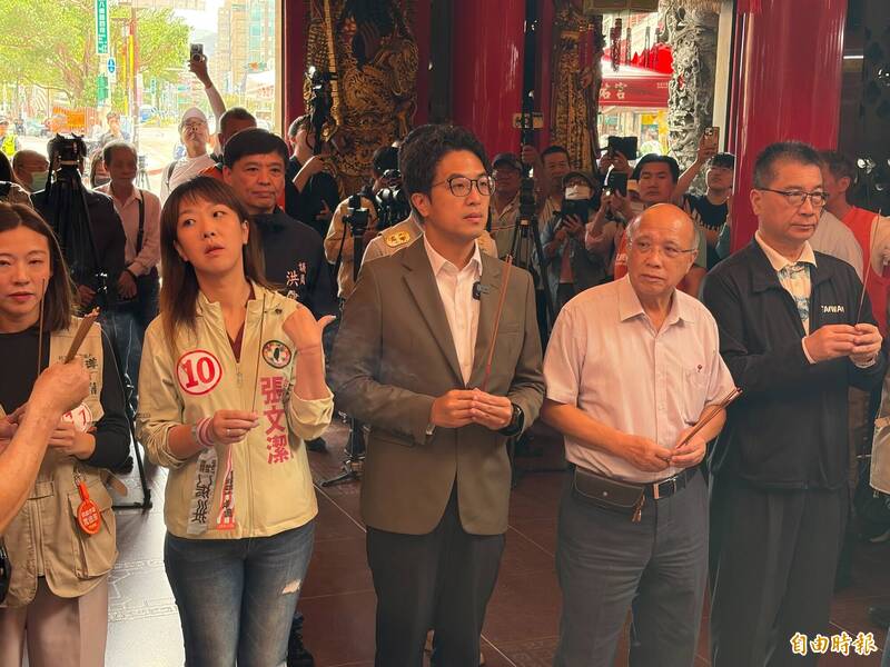 台南車站啟發!沈伯洋競總也擺鋼琴 盼拉近人與人距離