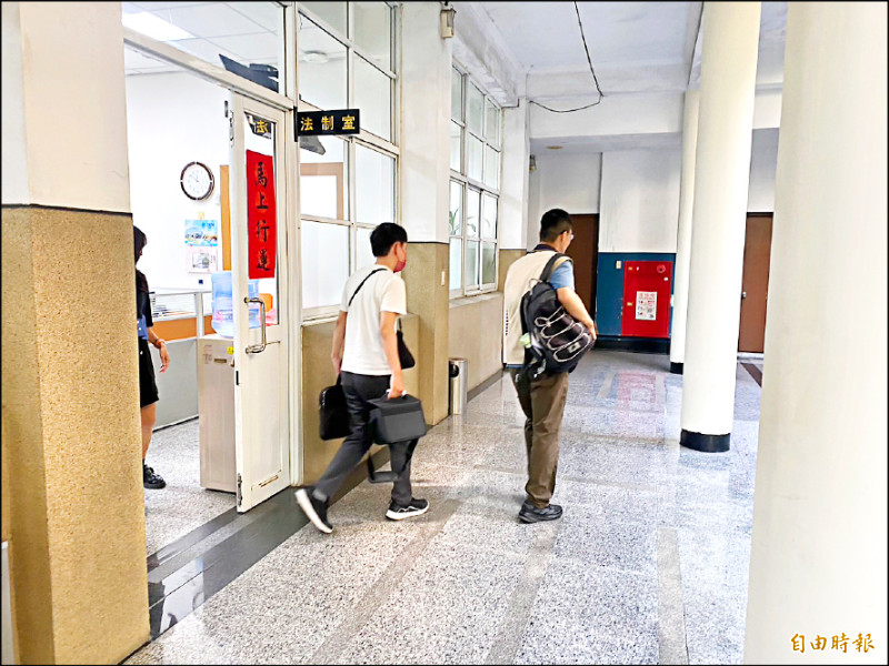 謝典霖涉A公款辦餐會輔選 擴大偵辦 檢搜索彰縣議會 帶回秘書長等11人