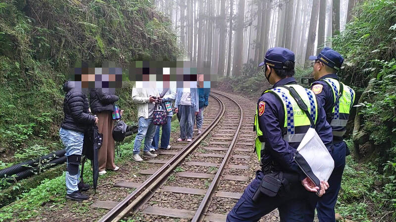 9遊客違規闖林鐵眠月線、二萬平鐵道 最高恐失血5萬元
