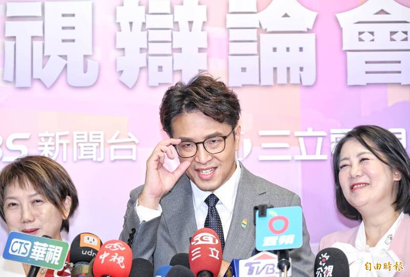 台北市長辯論》表現交給市民打分數!沈伯洋想加Line 蔣萬安拒:我們有很多共同朋友