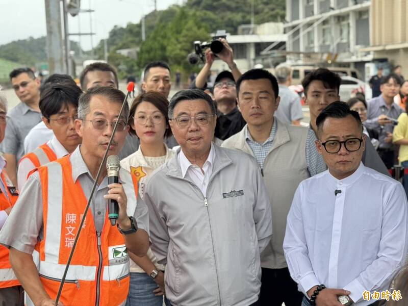 卓榮泰允助基隆客運增能、車輛汰換 童子瑋:把寶貴時間還給市民