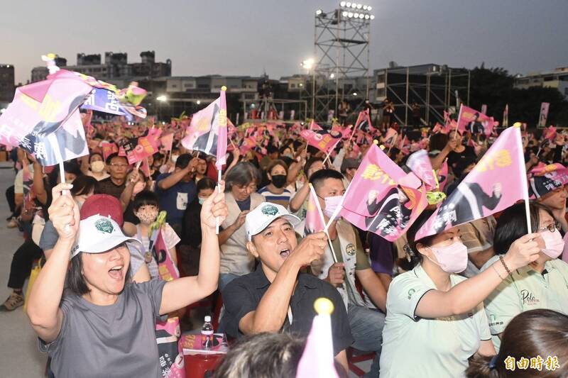陳素月競總成立人潮爆棚!擠爆林森路廣場畫面曝