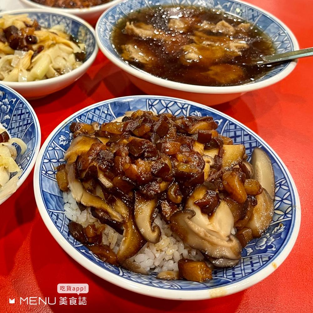 台北最強滷肉飯是？網推 6 間「老字號神店」必吃鮮蚵加料版、這家營業到深夜