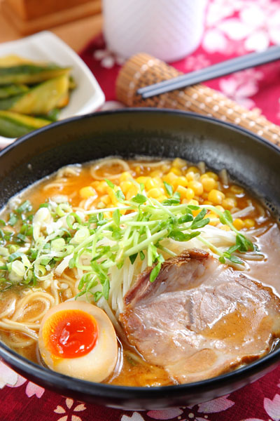 濃厚大阪風味拉麵 台中麵屋輝