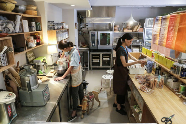 寵物友善餐廳：台北 Paw Kitchen 跑市場