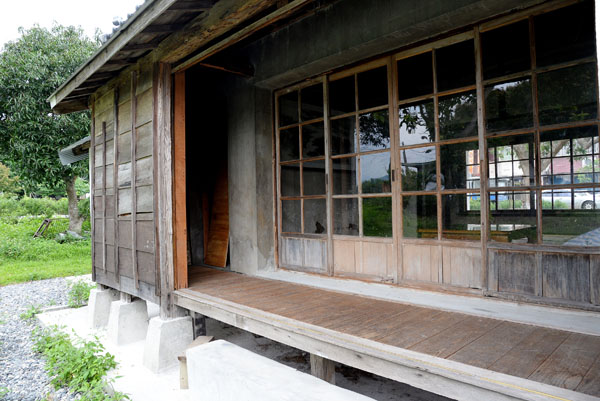 鹿野區役場建築後方還保有古樸的日式木屋風情。