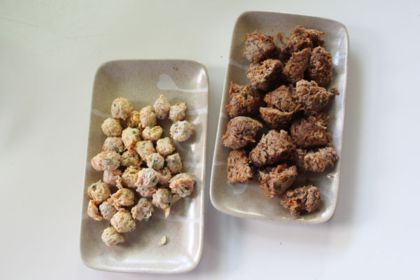 左：不想吃牛肉（雞肉＋菠菜＋紅蘿蔔）、右：大狗吃不飽（牛肉＋紅蘿蔔）各／150元