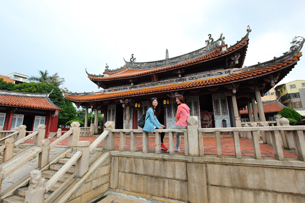 彰化位於市中心的一級古蹟「孔子廟」，很適合騎單車到訪。