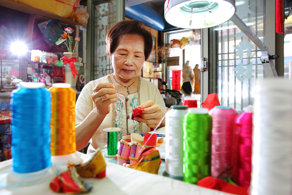 國寶級大師在鹿港！探訪錫藝、刺繡、獅頭工藝之美