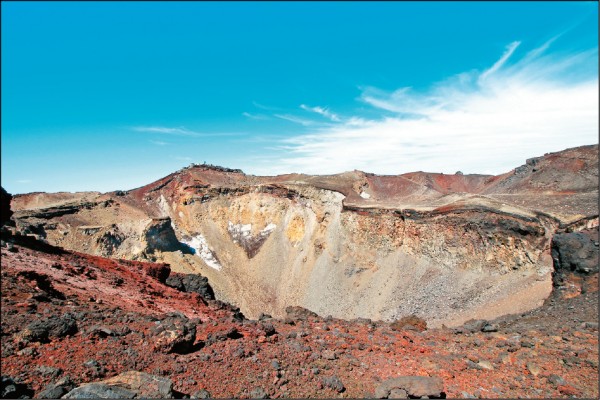 富士山的火山口。