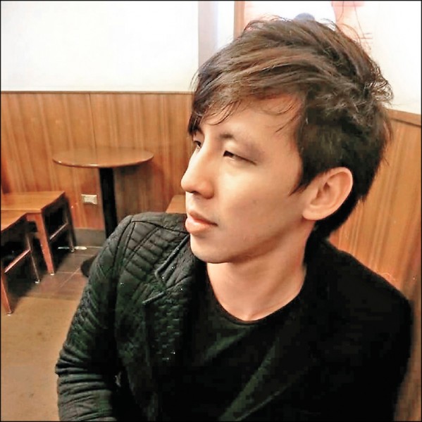 方威迪過去也是「宅男工具人」，與現在的樣子（見圖）判若兩人。（圖：壞鄰居W提供）