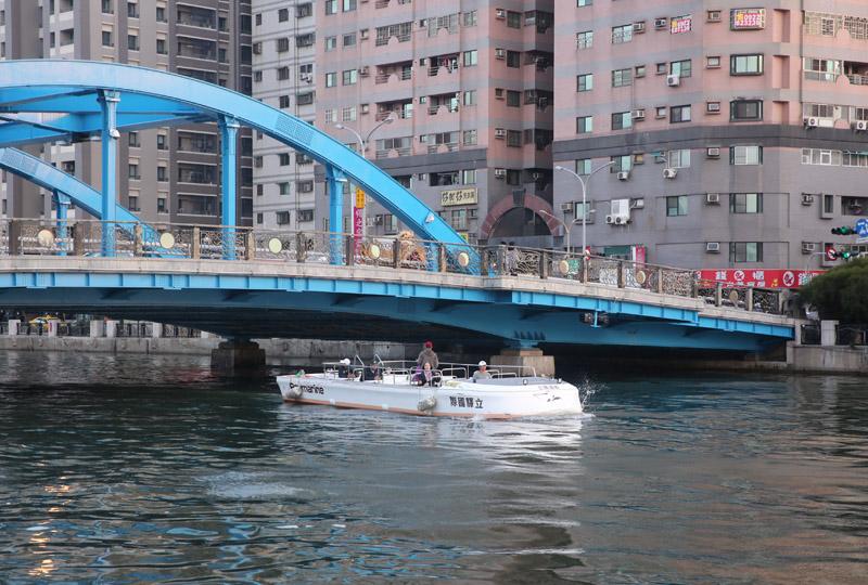 台南運河遊船要讓民眾改變視角感受台南的美。（記者潘自強／攝影）