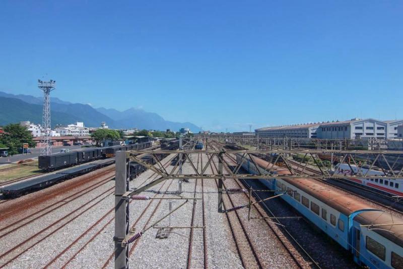 空中廊道視野極佳。（花東縱谷國家風景區管理處提供）