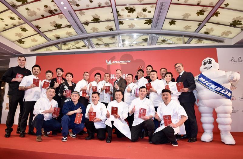 那些我們一起排隊過的...盤點「2018年度十大話題美食」，你吃過幾家？