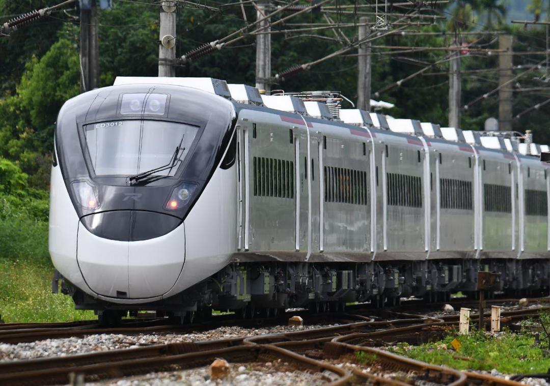 號稱台鐵最豪華的自強號EMU3000型城際列車。（圖／瑞穗天合國際觀光酒店提供）