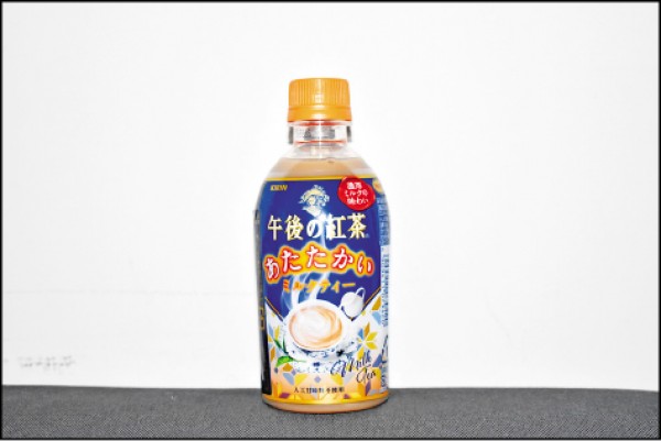 日本KIRIN午後紅茶熱奶茶／49元（345ml）（記者劉珮芬／攝影）