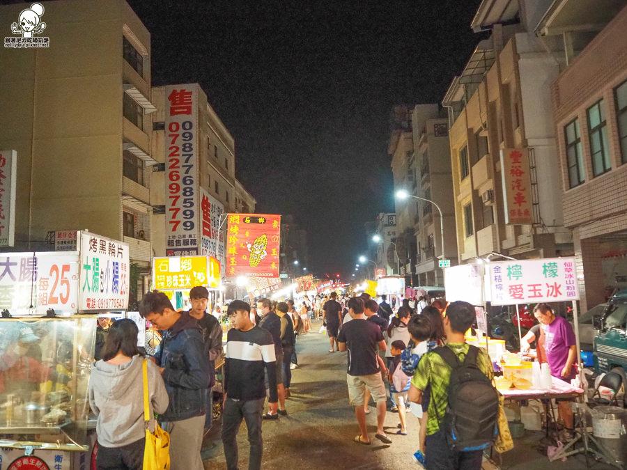 駁二夜市早期被稱為建國夜市，隨著建國陸橋拆除、附近駁二特區的知名度提升後，才被高雄人暱稱為駁二夜市。（圖／跟著尼力吃喝玩樂＆親子生活提供）