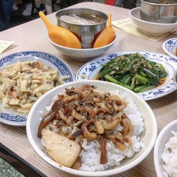 北「滷肉」V.S. 南「肉燥」大比拚！全台必吃人氣滷肉飯 TOP 10