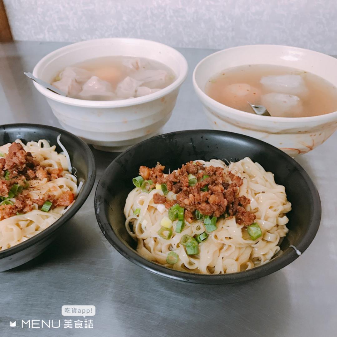 現炸5元小饅頭、每日限量肉燥飯！台中第二市場10間小吃美食＋伴手禮特搜