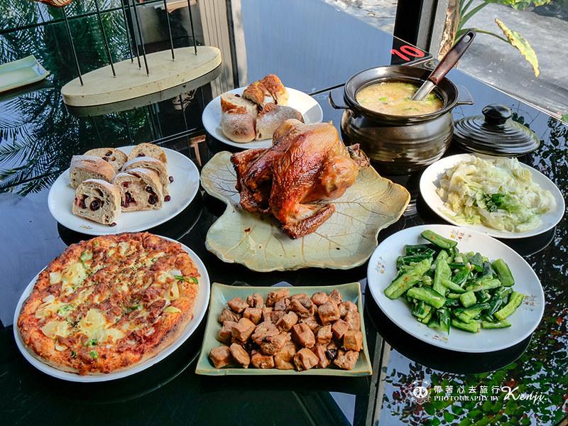 在玻璃屋餐廳享用桶仔雞大餐，補充體力繼續拍花海美照。（圖／帶著心去旅行提供）