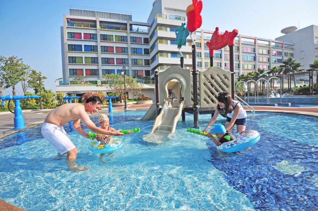 玩樂園、住飯店、搭熱氣球，搭配住房專案，出遊玩樂更方便。（圖／麗寶樂園提供）