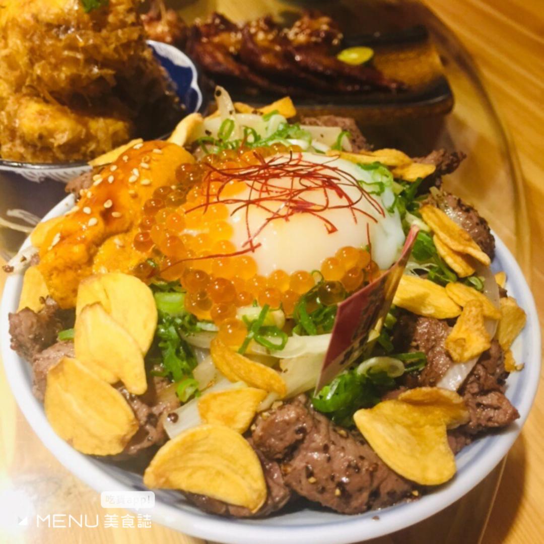 微解封外帶一樣澎湃！超浮誇「海鮮丼、燒肉丼飯」網友激推這10間CP值最高