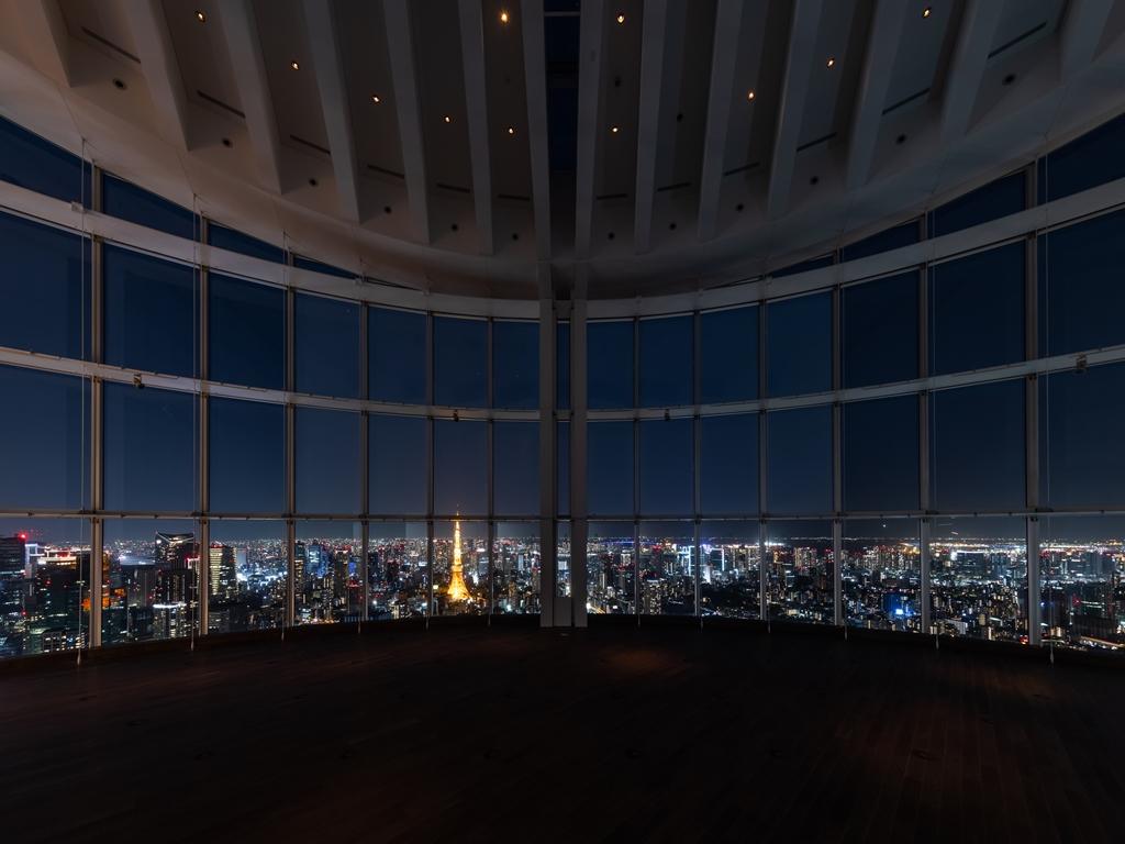 室內展望台「Tokyo City View」夜晚景緻更迷人。（圖／森大廈株式會社提供）