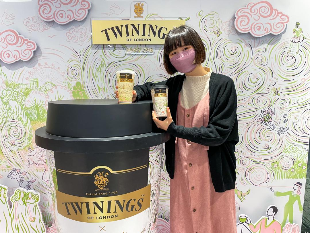 全家私品茶X唐寧TWININGS為喜愛拍照女性，設計2款適合拍照的粉嫩色系聯名杯款及主題店鋪。（圖／全家超商提供）