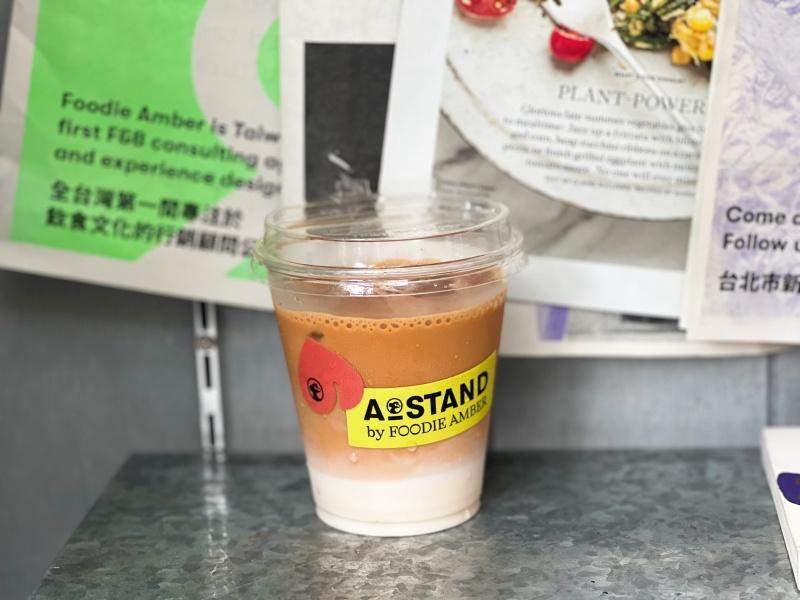 台北最時髦「A STAND 咖啡外帶店」開幕！蜷尾家、糯夫米糕５大台南名店進駐