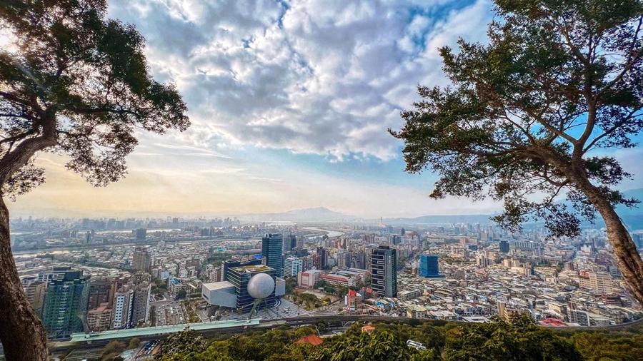 北眼平台主打無邊際景觀視野。（圖片提供／IG@dkkyety5）