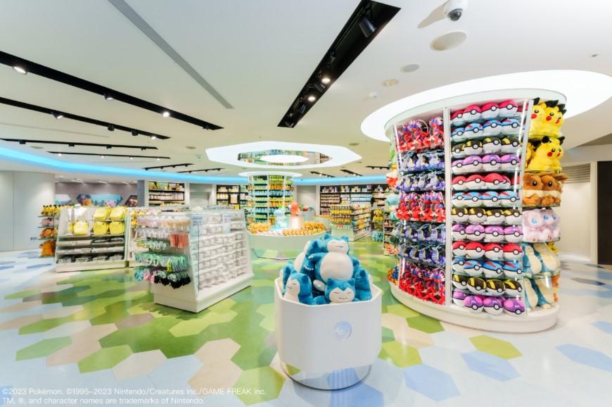 台灣第一間寶可夢中心開了！28款限定商品登場　快龍玩偶最多人搶買