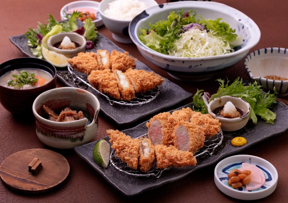 勝勢日式豬排推出全新「酥炸(魚花)魚套餐」410元、「(魚花)魚腰內豬排套餐」390元。（圖／品牌提供）