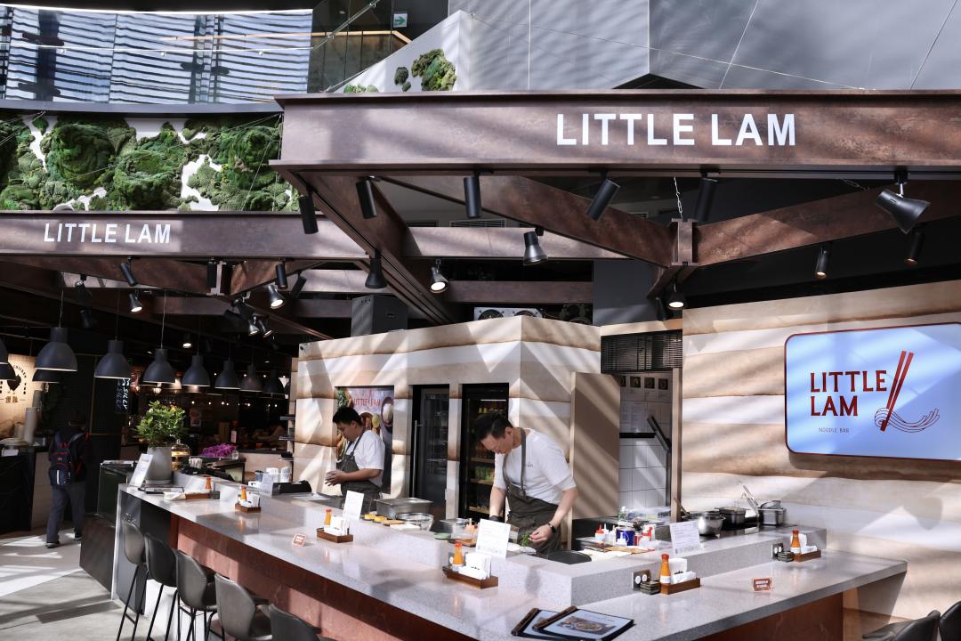 米其林星廚林明健打造亞洲風味麵吧「Little Lam Noodle Bar」，進駐春大直商場。（圖／品牌提供）