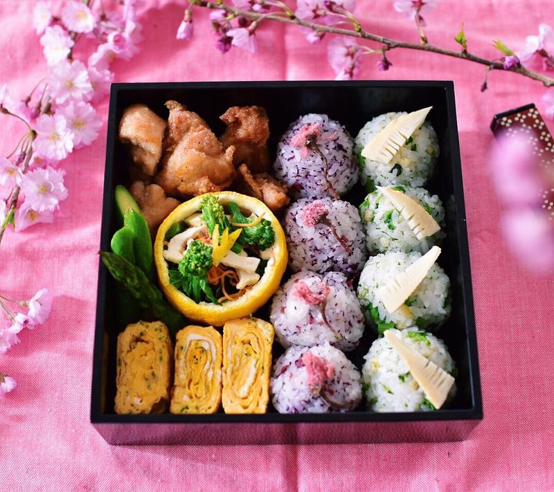 日本賞櫻野餐攻略！櫻花主題美食、推薦公園場地、必知禮節體驗完美「花見」