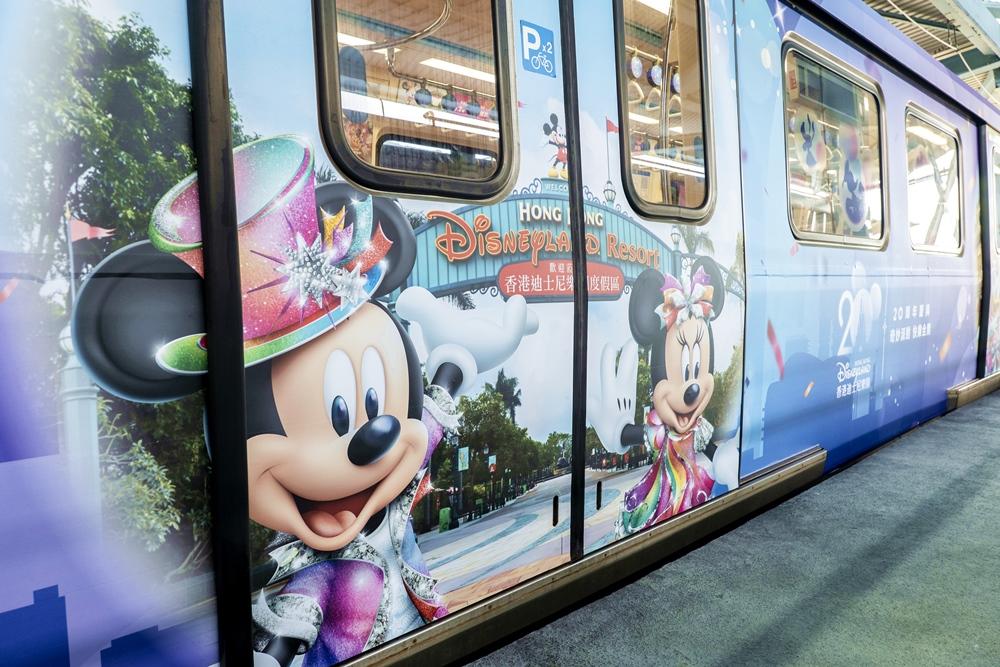 米奇、米妮現身香港迪士尼派對主題彩繪列車。（圖／主辦單位提供）