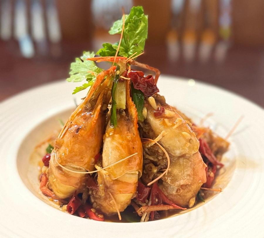 知名飯店及餐館以高雄特色的食材風味比拚異國創意料理。（經發局提供）